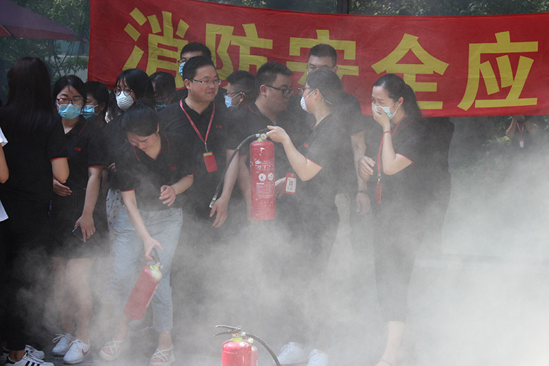 妖精影院舉行(háng)2020年度消防演練及安全生產知識競賽(sài)活動(dòng)